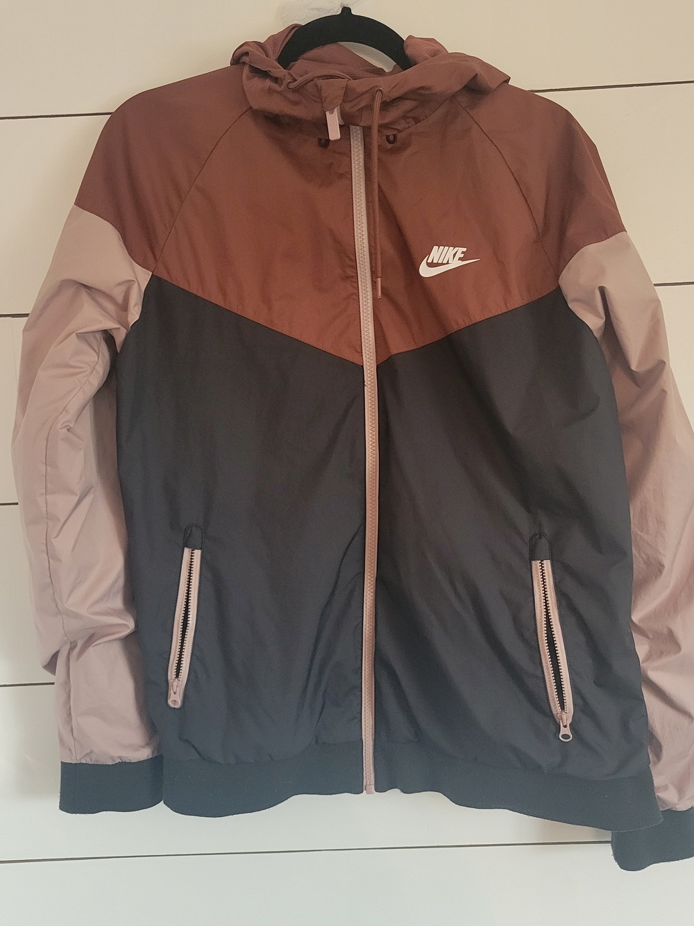 Nike Men’s Brown/Black/Tan Colorblock Windbreaker Jacket Medium